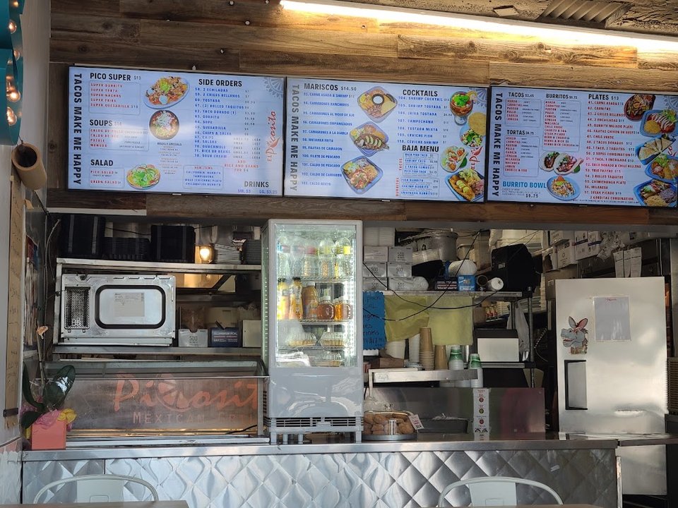 Comfort food served for lunch and dinner